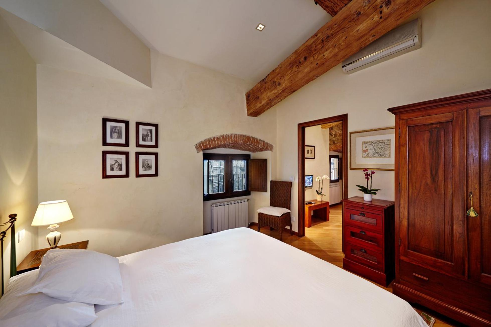 The Flora And Florian Apartments - The Feeling Of Touching The Duomo Florenţa Exterior foto