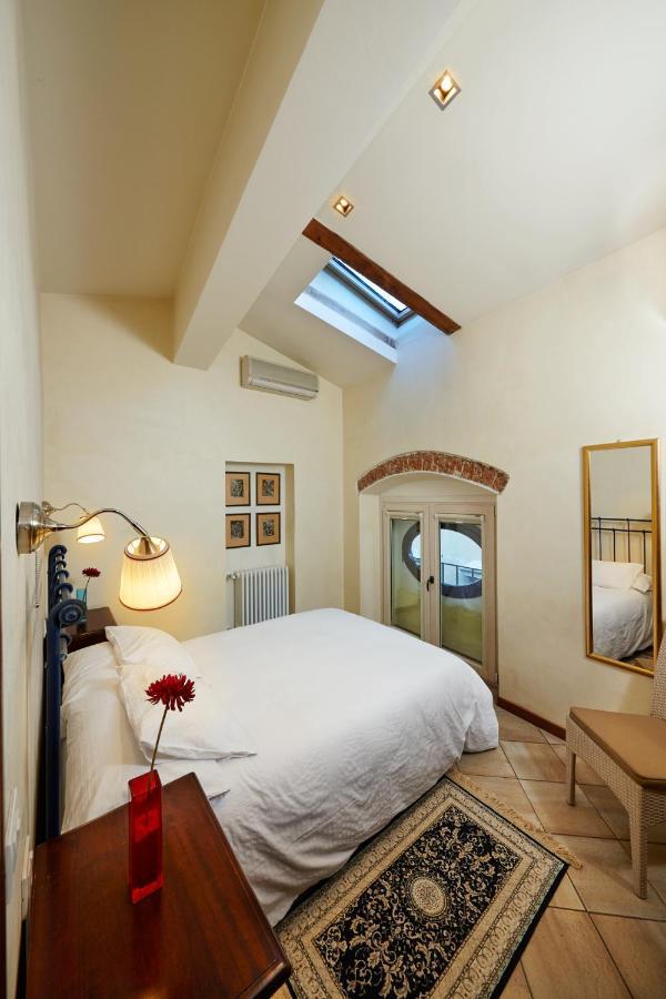 The Flora And Florian Apartments - The Feeling Of Touching The Duomo Florenţa Exterior foto